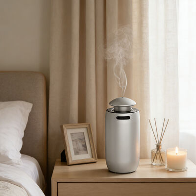 kopen Luxe Compact Aroma Car Diffuser Draagbare 10ml Capaciteit Auto Essentiële Olie Diffuser online manufacture